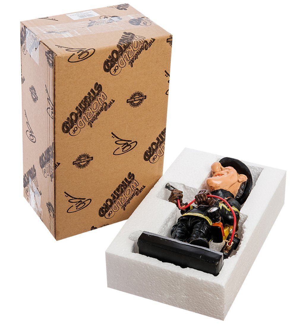 RV-670 Статуэтка «Пожарный» (W.Stratford)