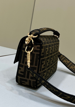 Fendi Baguette 27 cm
