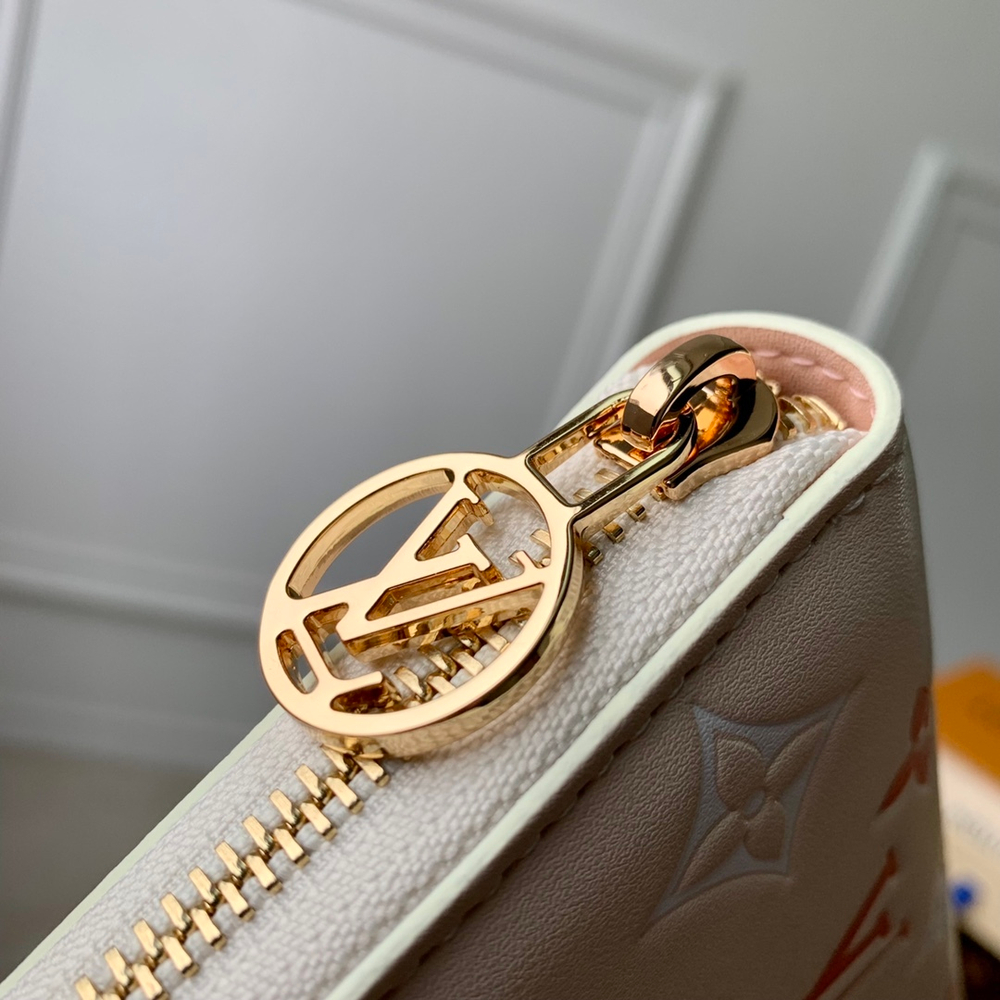Louis Vuitton Zippy Wallet