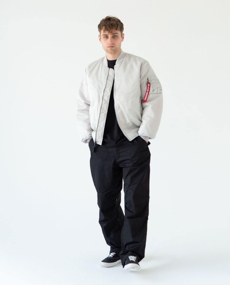 Куртка бомбер Alpha Industries MA-1 Light Grey Куртка бомбер Alpha Industries MA-1 Light Grey