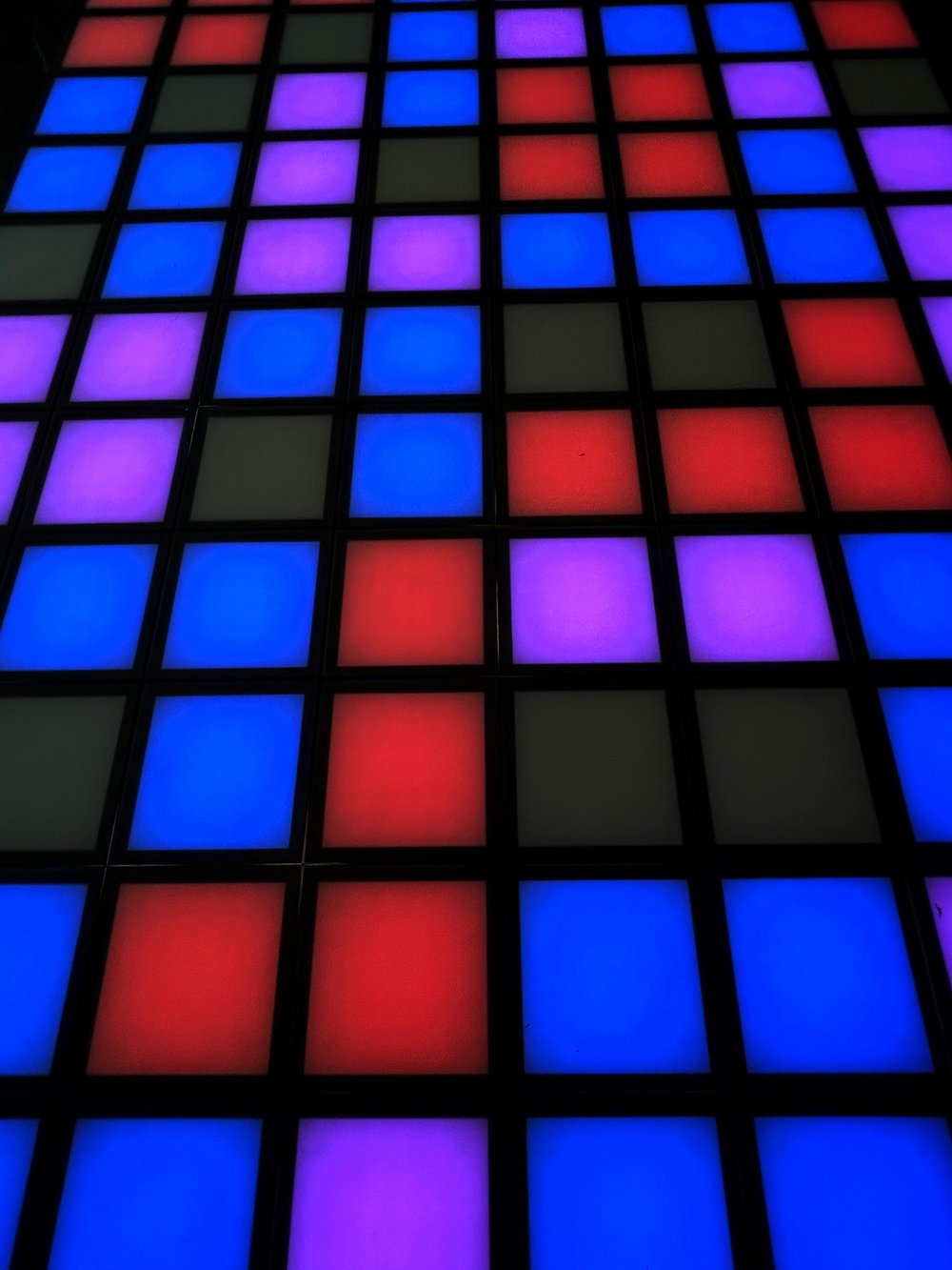 Интерактивный светодиодный пол «Арена Pixel battle»