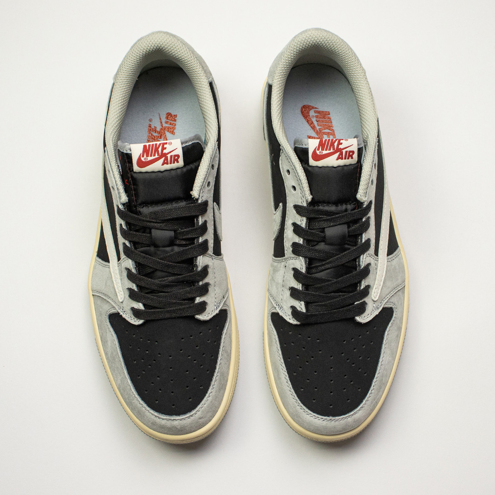 Кроссовки Air Jordan 1 Low x Travis Scott Light Grey Wmns