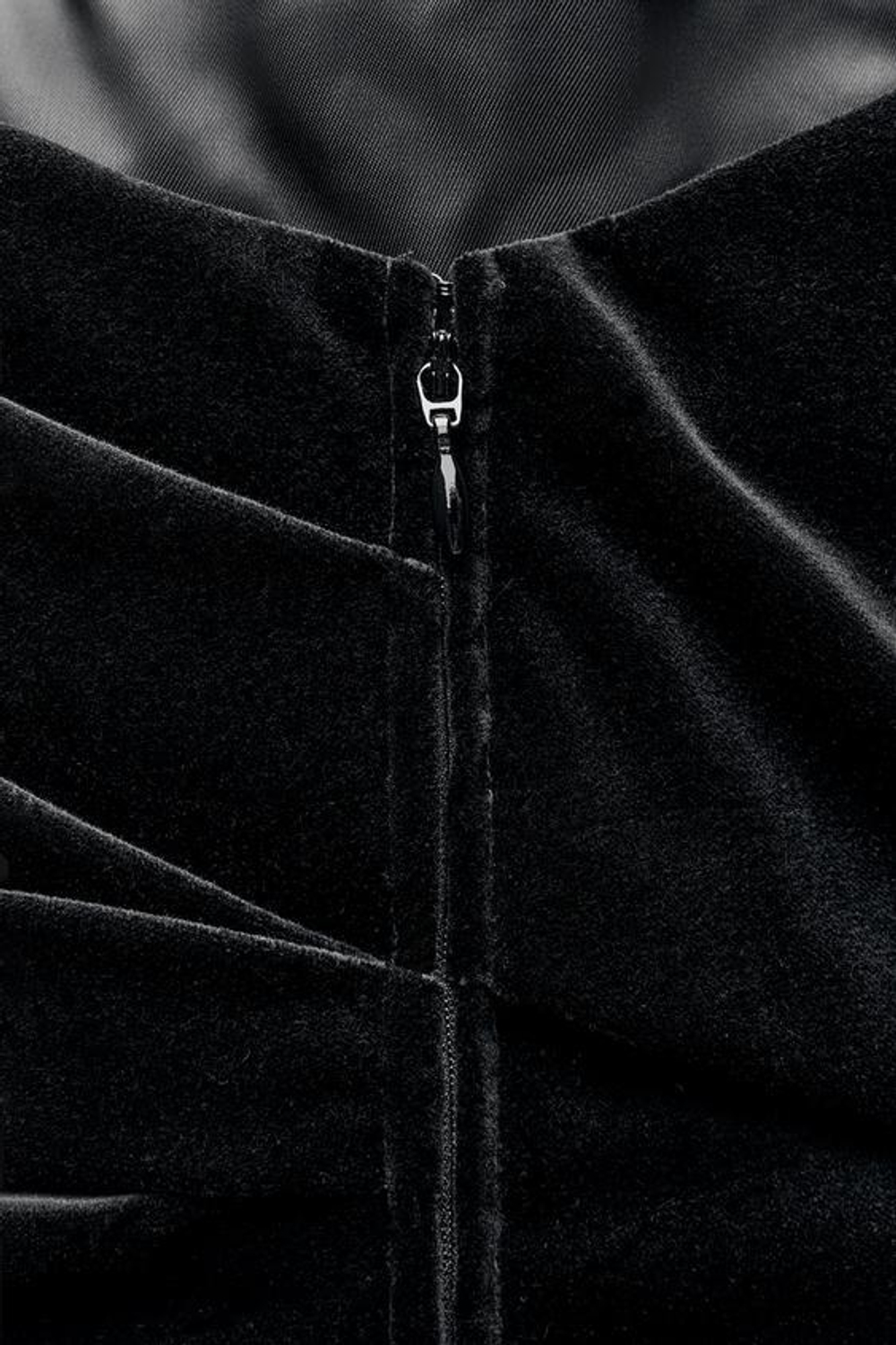 ZARA БАРХАТНЫЙ ТОП БЕЗ БРЕТЕЛЕЙ — ZW COLLECTION, ЧЕРНЫЙ