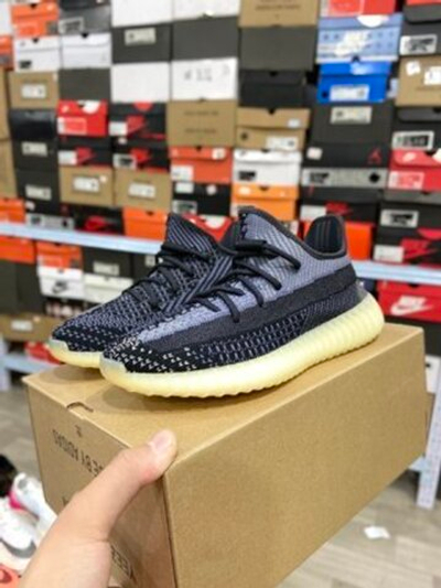 adidas Yeezy Boost 350 V2 "Carbon"