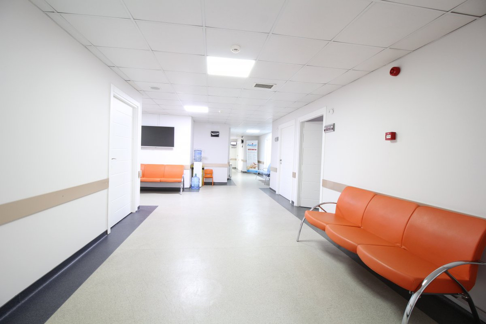 Мебель для медучреждений — безопасные и гигиеничные решения под заказ