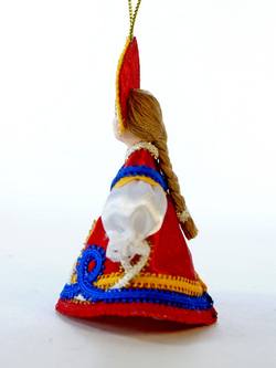 Кукла-подвеска Девушка в русском костюме