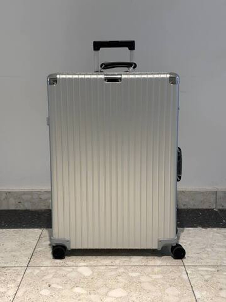 Чемодан Rimowa