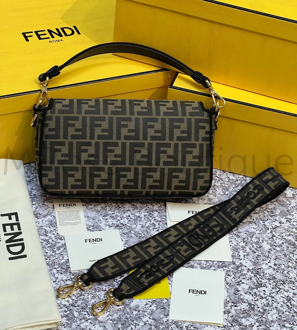 Сумка Baguette Fendi из ткани с жаккардовым узором FF