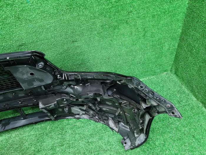 Бампер передний Mercedes E W213 20-23 AMG В сборе