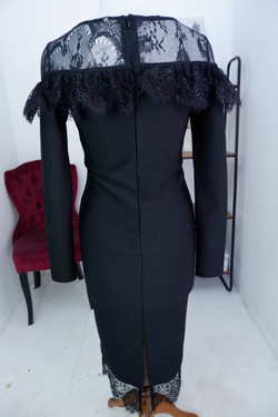 Платье просто роковое, с кружевной вставкой 42 размер