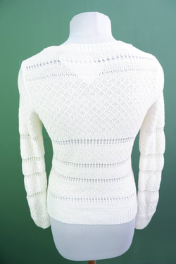 Джемпер красивой вязки, визуально на 44 размер