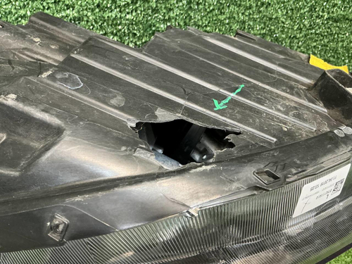 Фара левая Hyundai Tucson 3 (2018-2021) галоген