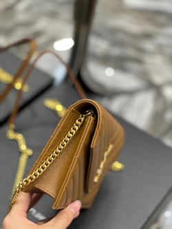 Saint Laurent WOC 19 cm