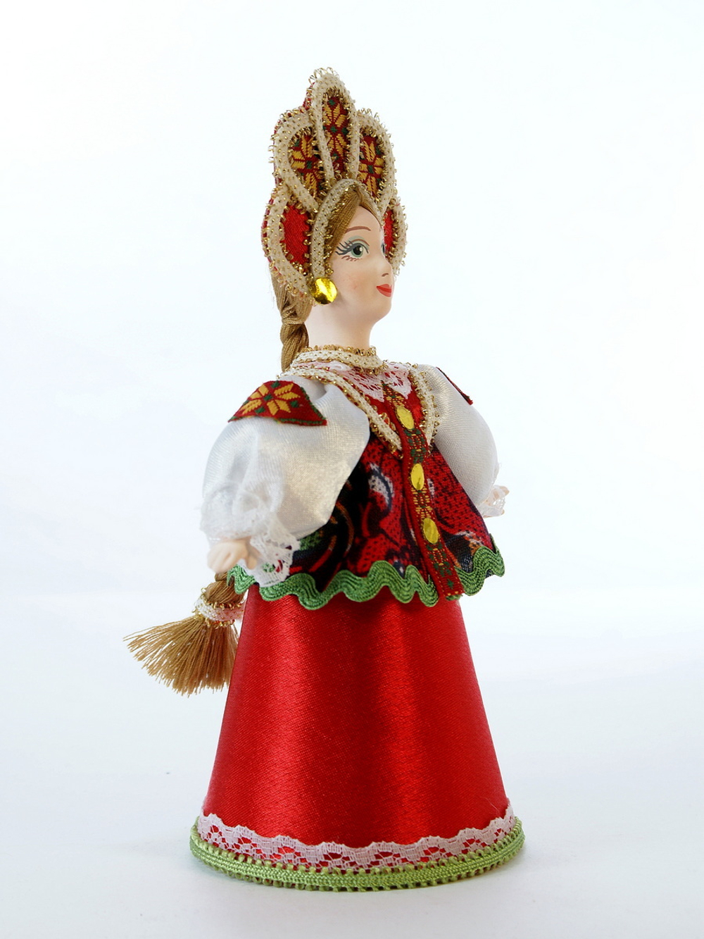 Кукла коллекционная в девичьем русском костюме