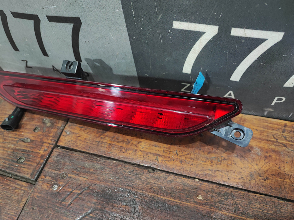 ПТФ задний центральный Omoda C5 22-нв Б/У Оригинал 605000616AA