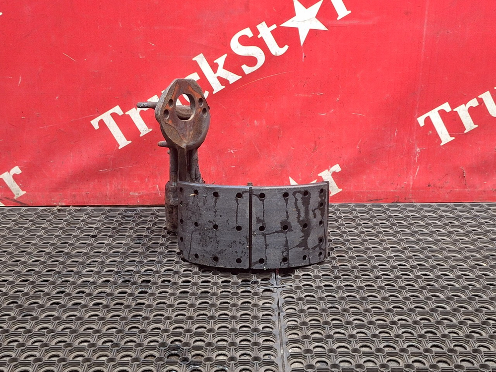 Тормозной механизм передний левый