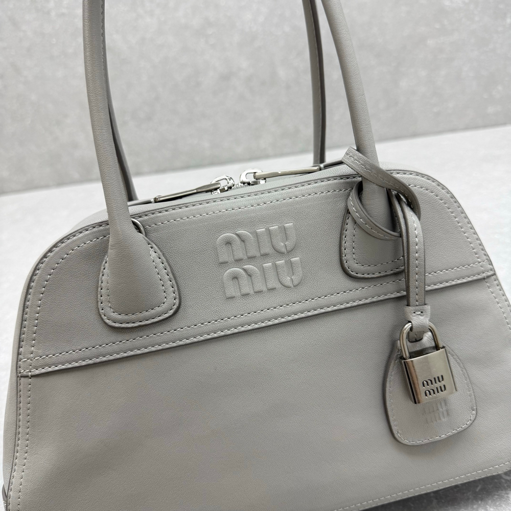 Miu Miu Vivant Bag 32 cm