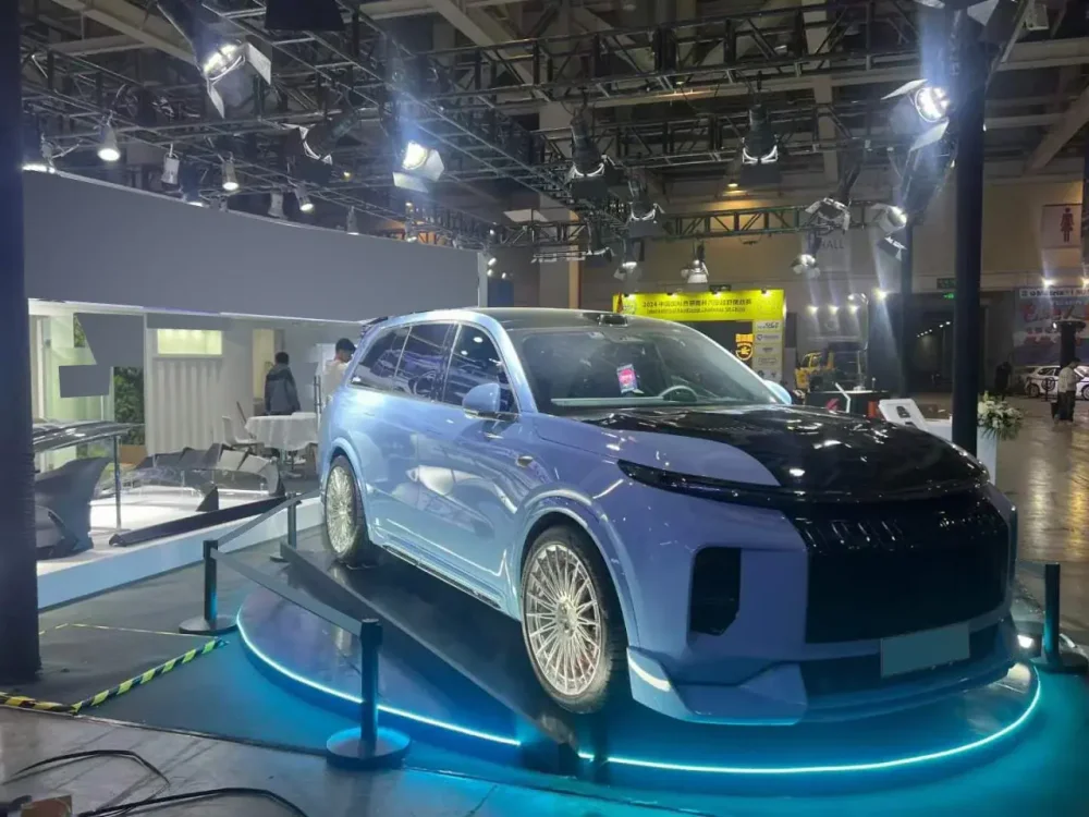 Широкий обвес для Li Xiang L9 2022-2024+ Лисян Л9