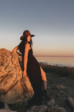 Длинное бохо-платье с запахом (черное)