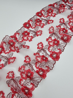 Вышивка на сетке с темно-красными цветами К662