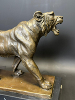 Бронзовая скульптура «Идущий тигр»