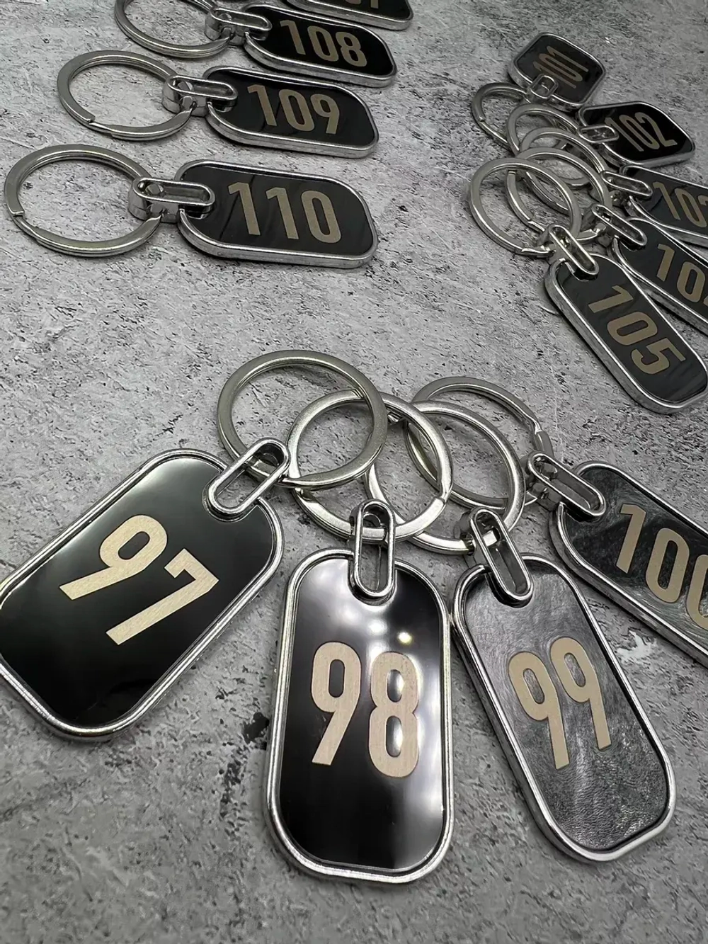 Номерки на ключи металл
