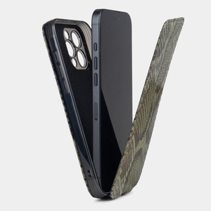 Чехол для iPhone 16 Pro Max кожаный, питон зеленого цвета