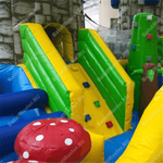 Большой надувной батут "Средневековье" 20*20*5 м