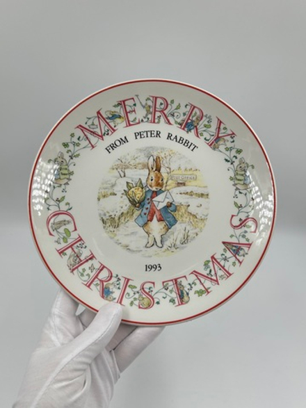 Тарелка Merry Christmas from Peter Rabbit Wedgwood 1993 год