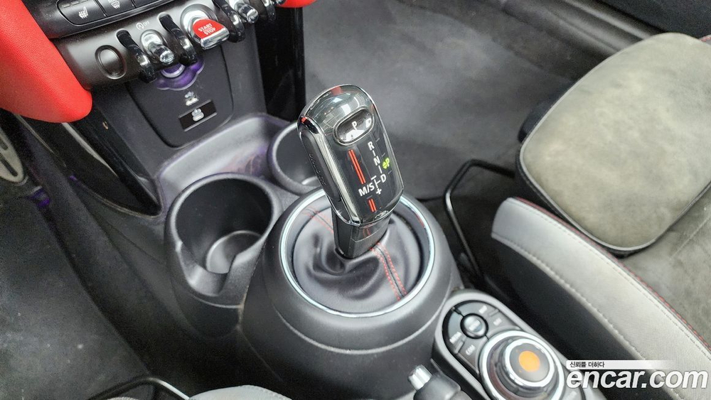 Mini Cooper S Convertible JCW (09.2020)