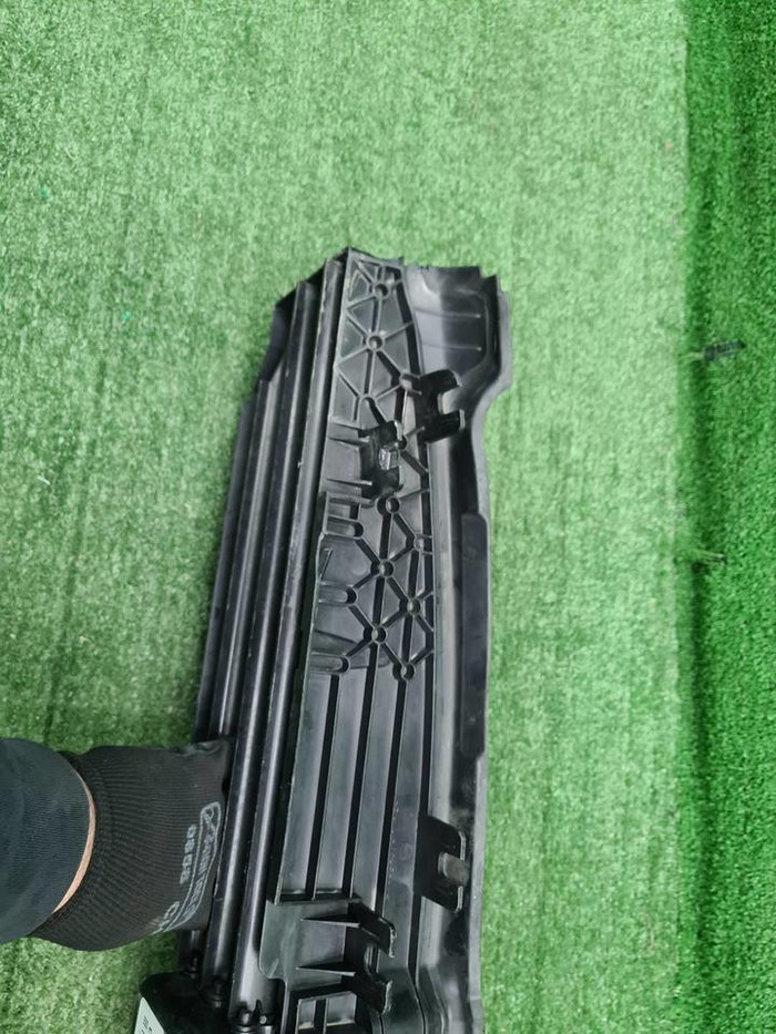 Воздуховод радиатора BMW 3er G20 (2018-2022)