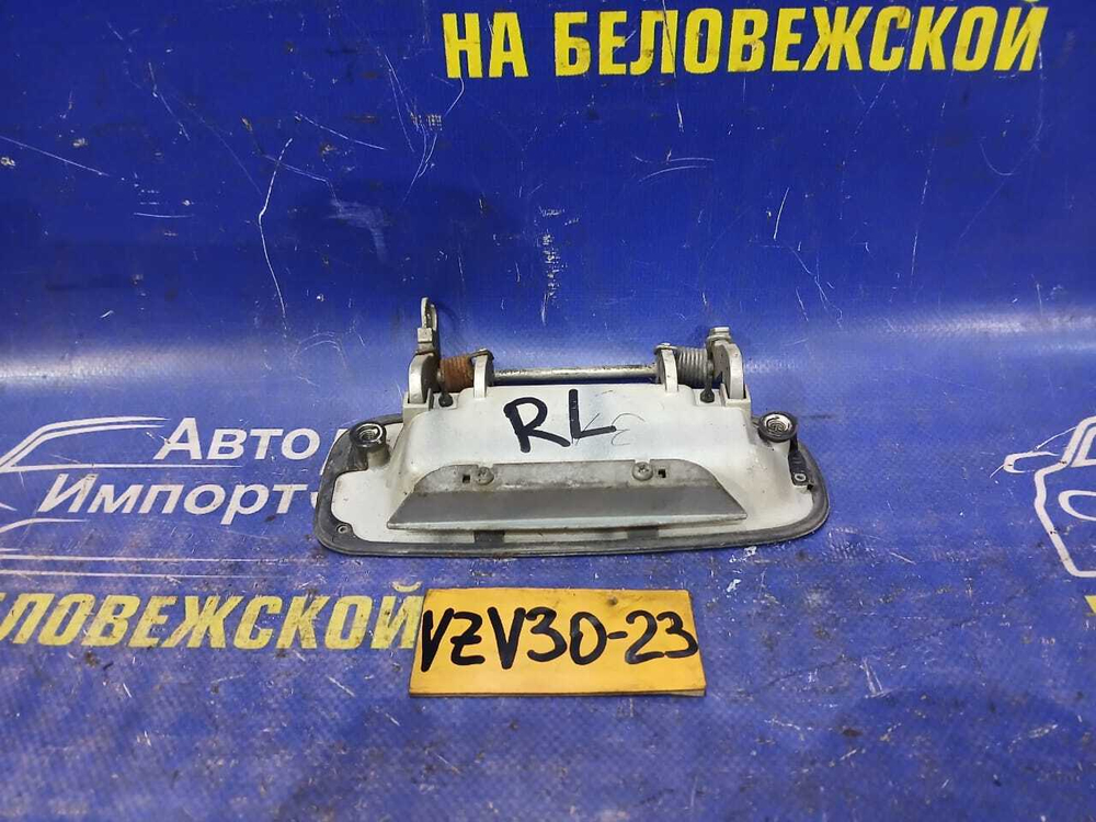 Ручка двери задней левой внешняя TOYOTA CAMRY PROMINENT 1991