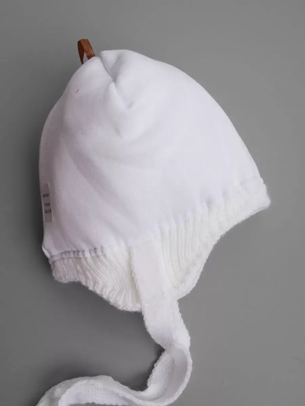 Шапка детская зимняя на завязках с помпоном