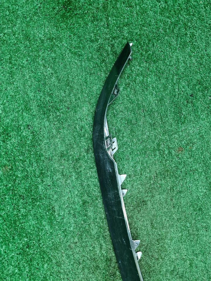 Молдинг переднего бампера Hyundai Tucson 4 (20-нв)