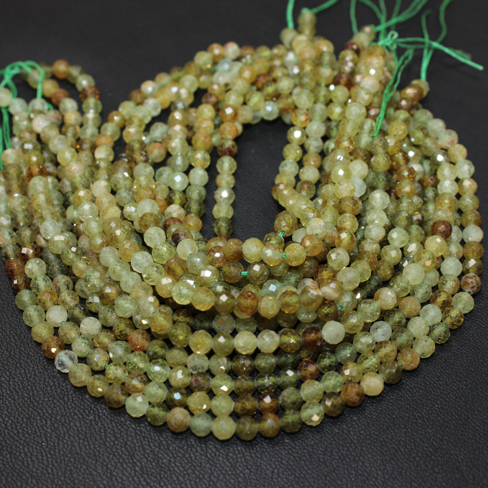 Гранат зеленый А юв огр бусины 4мм