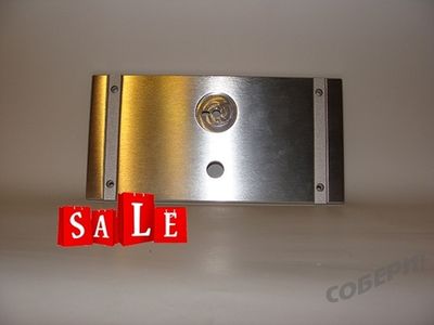 Панель лицевая с отверстием под регулятор громкости для сборки корпуса