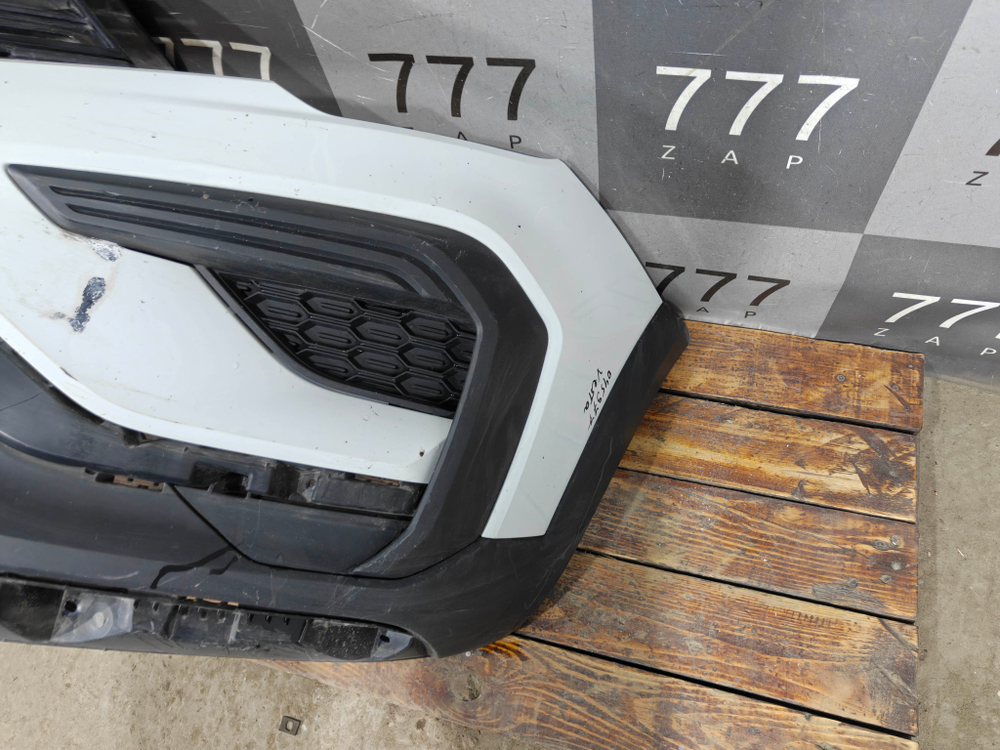 Бампер передний + решетка радиатора LADA Vesta Cross 22-нв Б/У Оригинал 8450040056