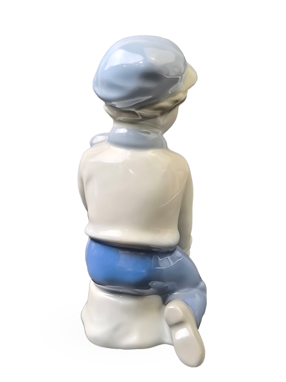 Фарфоровая статуэтка "Мальчик со свиньей" Wagner & Apel