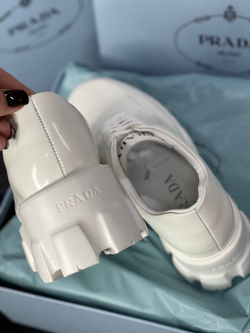 Лоферы Prada