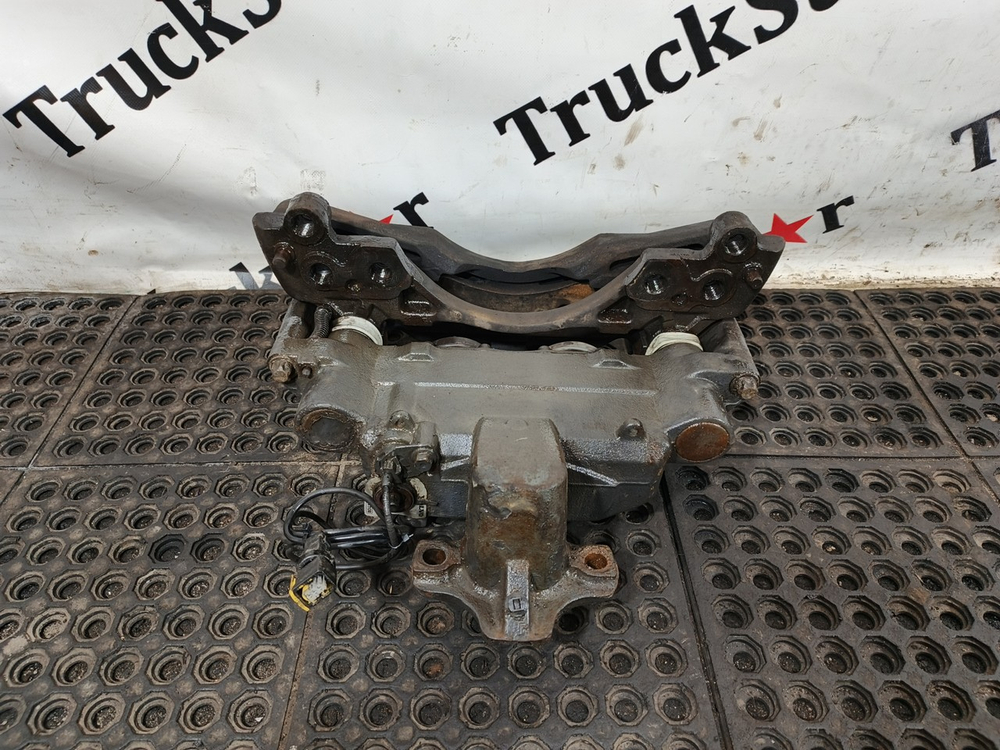 Суппорт передний правый 2019г.