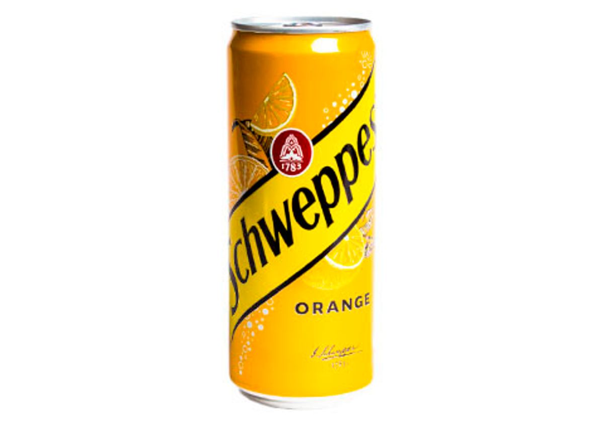 Напиток газированный Schweppes Orange, 330мл