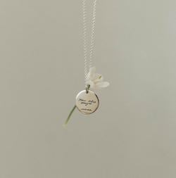 подвеска с индивидуальной гравировкой