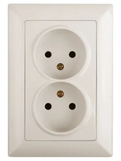 Розетка Intro Solo 4-204-02 без заземления 2х2P 16А-250В IP20 скрытой установки слоновая кость