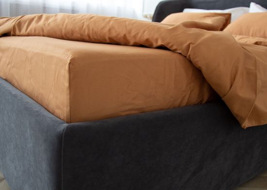 Простынь на резинке для кровати 140*200 см (мокко, сатин)