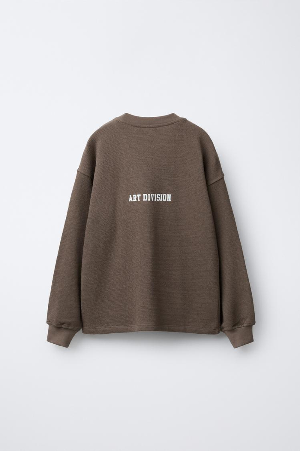 ZARA ЛОНГСЛИВ С ПРИНТОМ «ЦИФРЫ», СЕРОВАТО-КОРИЧНЕВЫЙ