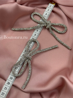 Декоративный бантик из стразового серебристого шнура