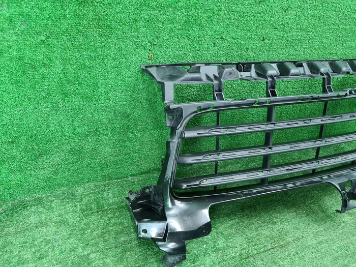 Решетка переднего бампера Porsche Cayenne 3 17-23