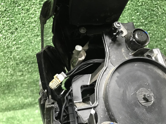 Битая Фара левая Geely Emgrand 2 (2021-н.в.) LED