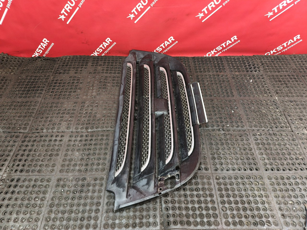 Решетка радиатора 2020г