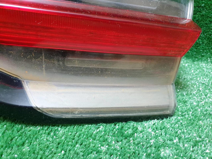 Фонарь крышки багажника Porsche Macan 95b (2018-2021)